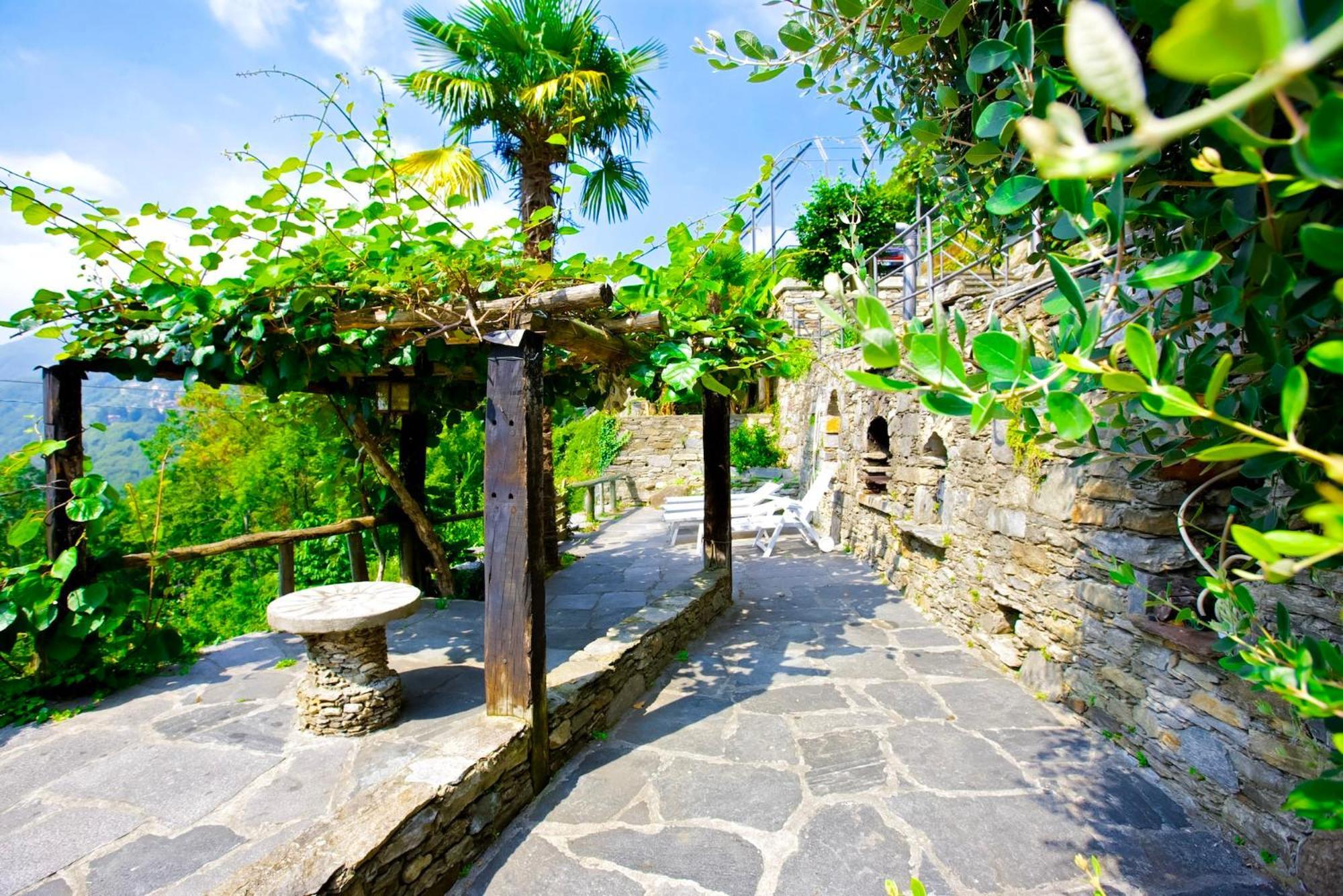 Rustico La Vigna Villa Cannero Riviera Bagian luar foto